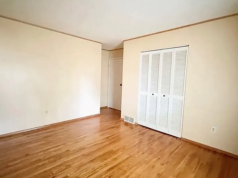 26888 Sweetbriar Dr — Photo 1