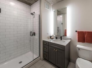 645 N Wells St, Chicago, IL 60654
