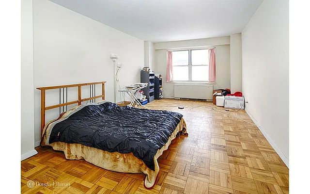 Rented by Douglas Elliman | media 4