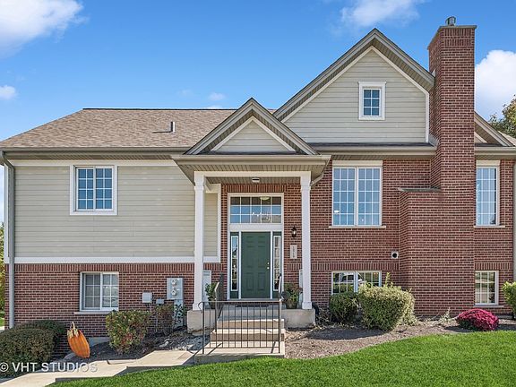 2nd image of 10719 Gabrielle Ln