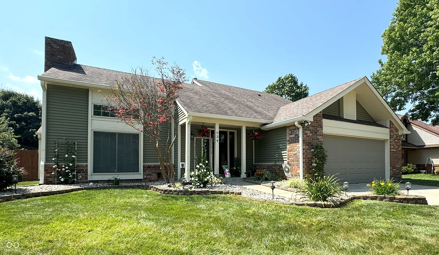 934 Jonathan Dr photo 1