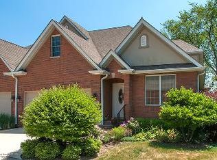 1236 Connamara Ct, Westmont, IL 60559