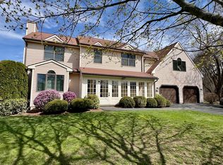 5 Pomeroy Ln, Sunderland, MA 01375