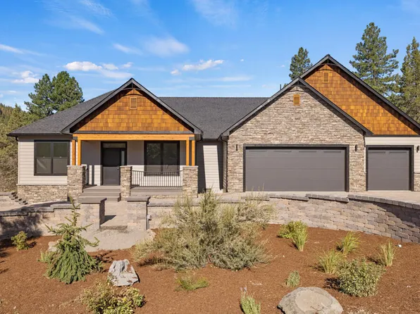 1126 Paper Birch Way, Klamath Falls, OR 97601