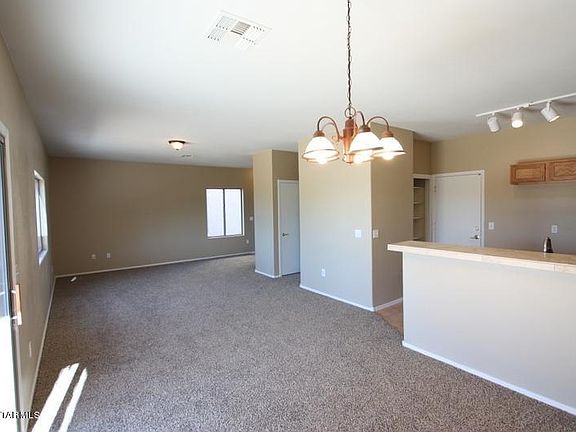 4th image of 3732 E Drexel Manor Sv