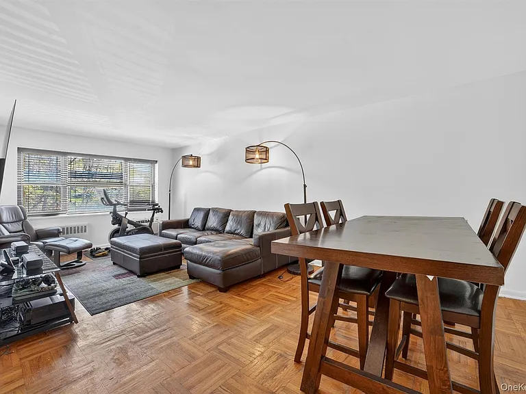 222 N Broadway #3D — Photo 6
