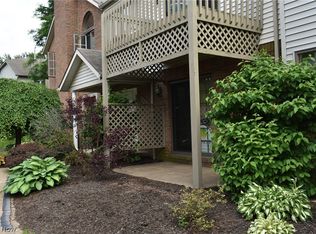 140 Holl Rd NE, North Canton, OH 44720