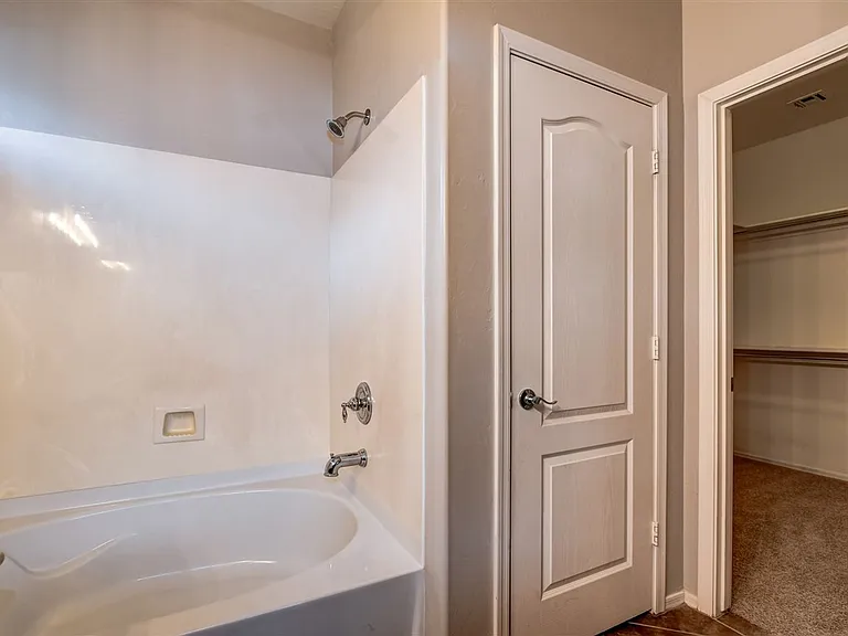 1148 Arden Ct — Photo 17