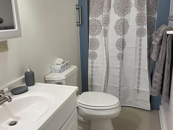 5th image of 54 Crandall St #1