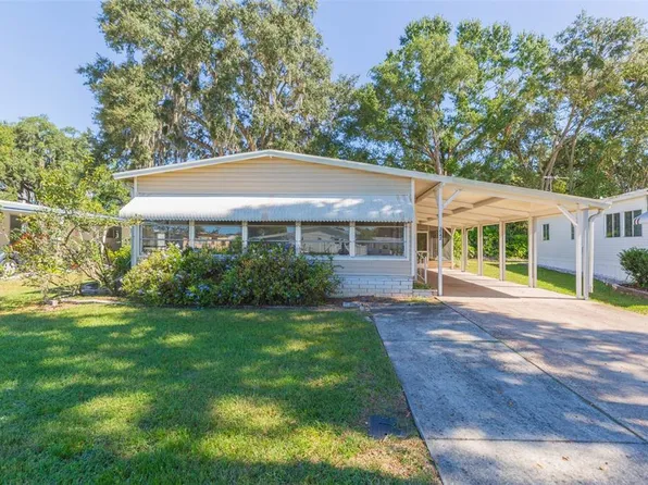 3542 Castle Dr, Zephyrhills, FL 33540
