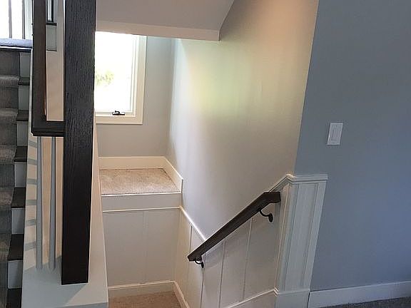 3rd image of 4017 Park Dr