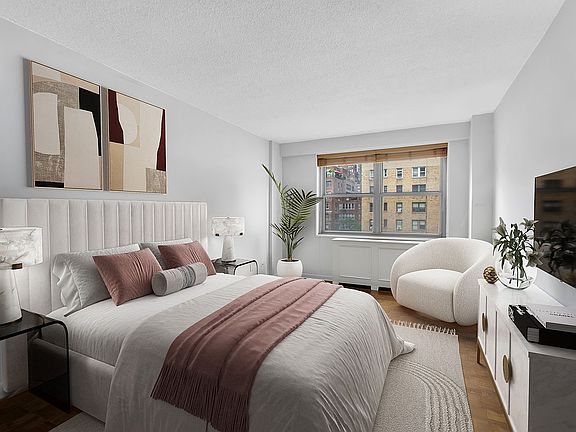 4th image of 132 E 35th St #10C
