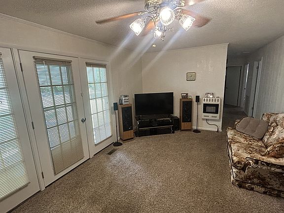 5th image of 349 Woods Edge Rd