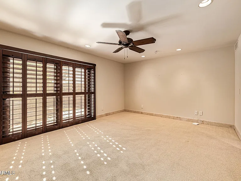 8406 E Calle Buena Vis — Photo 40