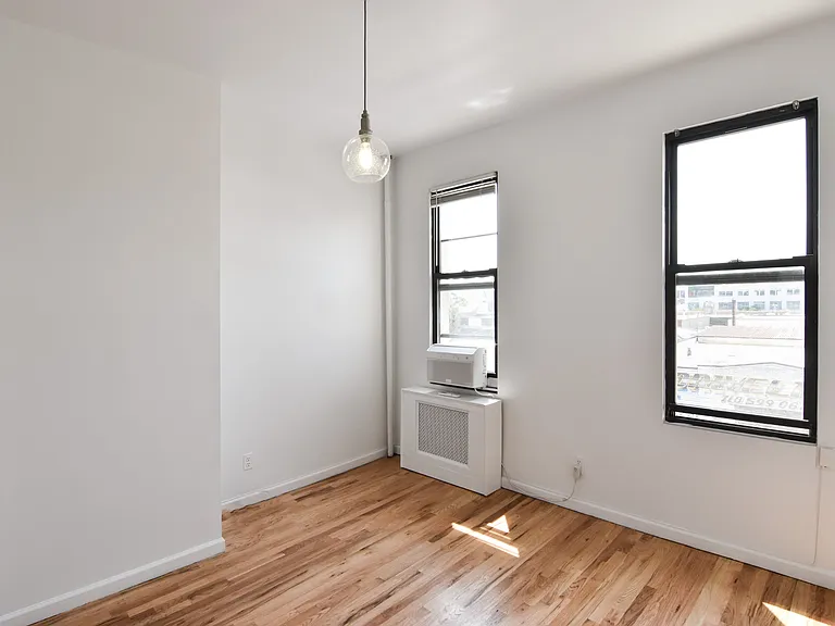 955 Grand St #3 — Photo 3