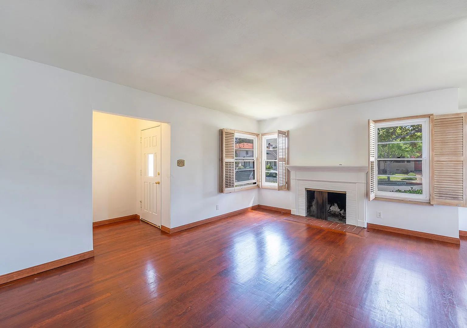Cozy El Segundo Home Rental! — Photo 4