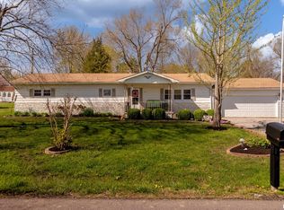 210 Red Row, Marion, IL 62959