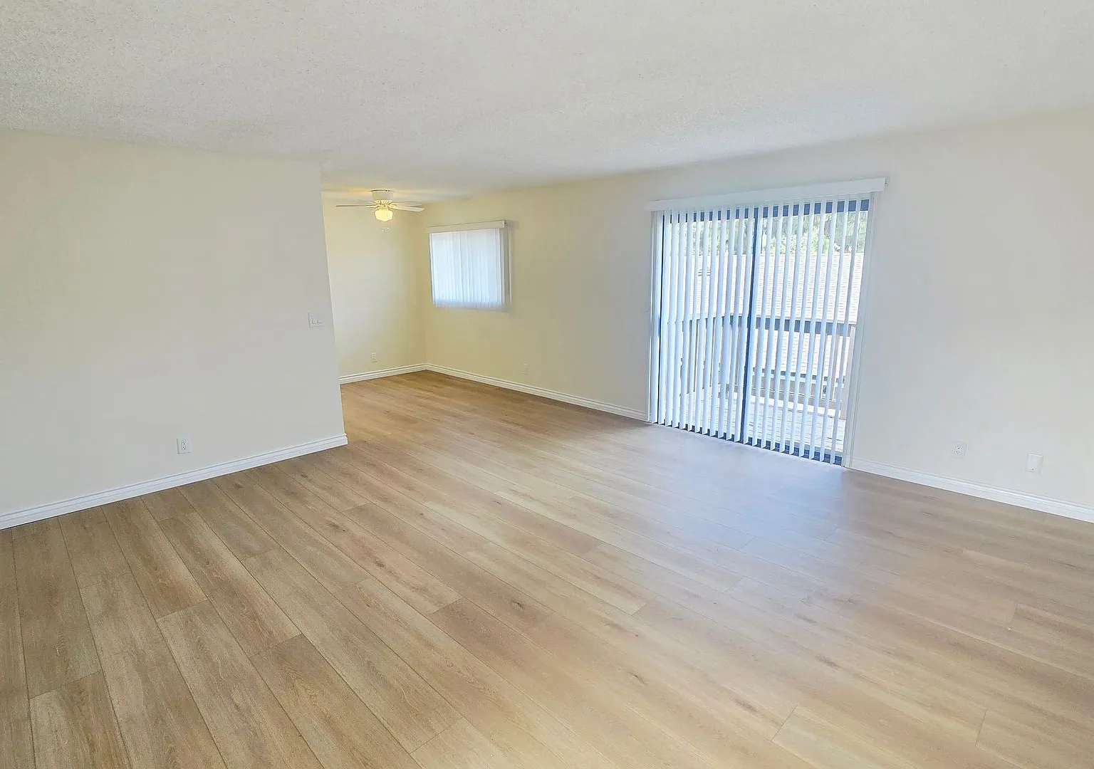 Suncrest Apartments — Photo 1