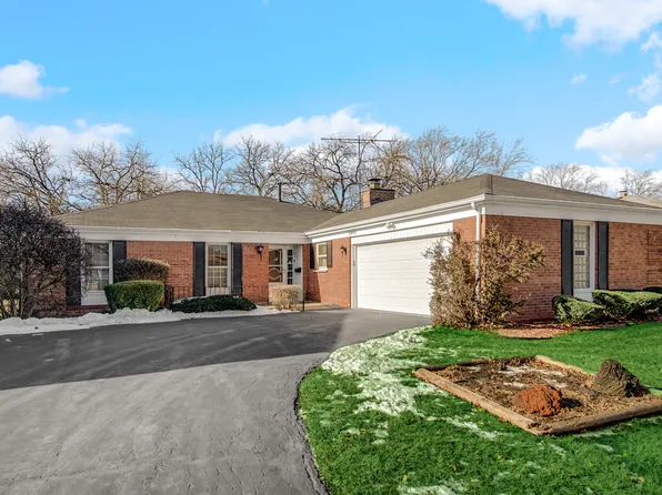 18104 Cherrywood Ln, Homewood, IL 60430