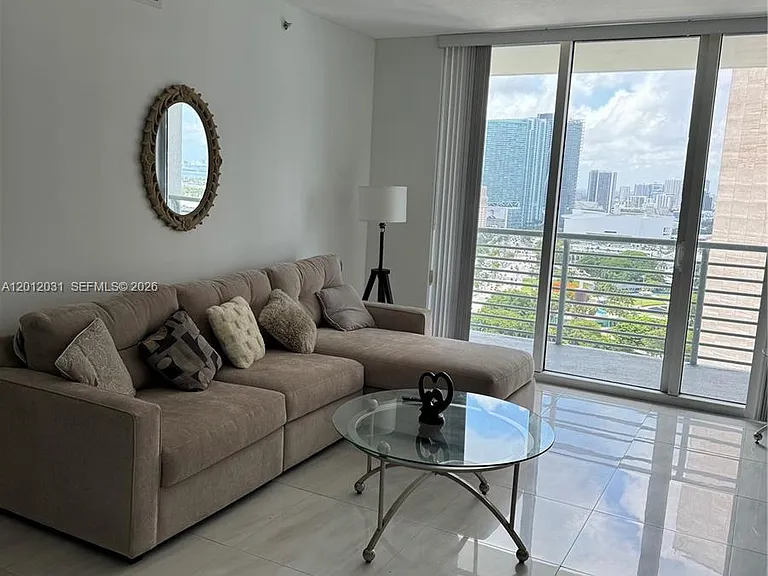 335 Biscayne Blvd #2900 — Photo 10