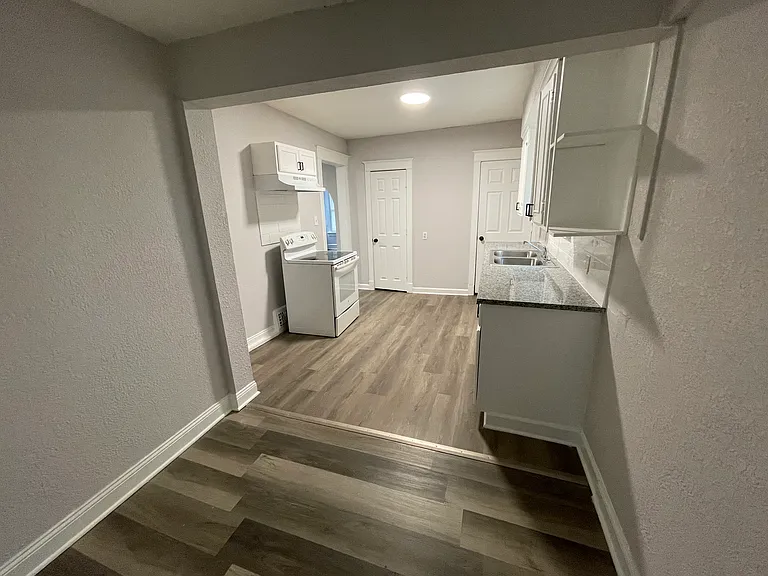 4221 Chestnut Ave — Photo 25
