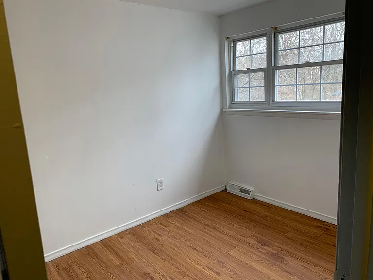 665 Garden St — Photo 34