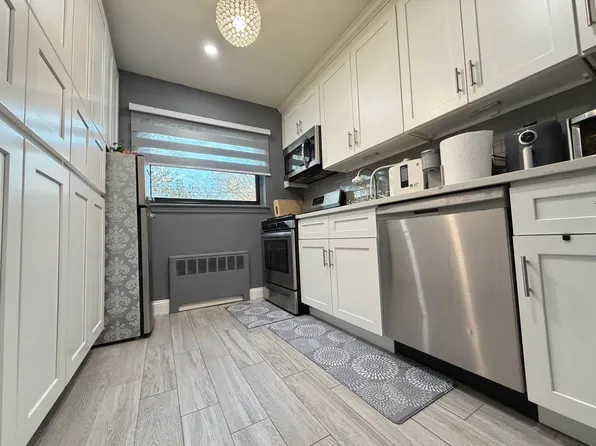 217-08 73rd Avenue image 11 of 29