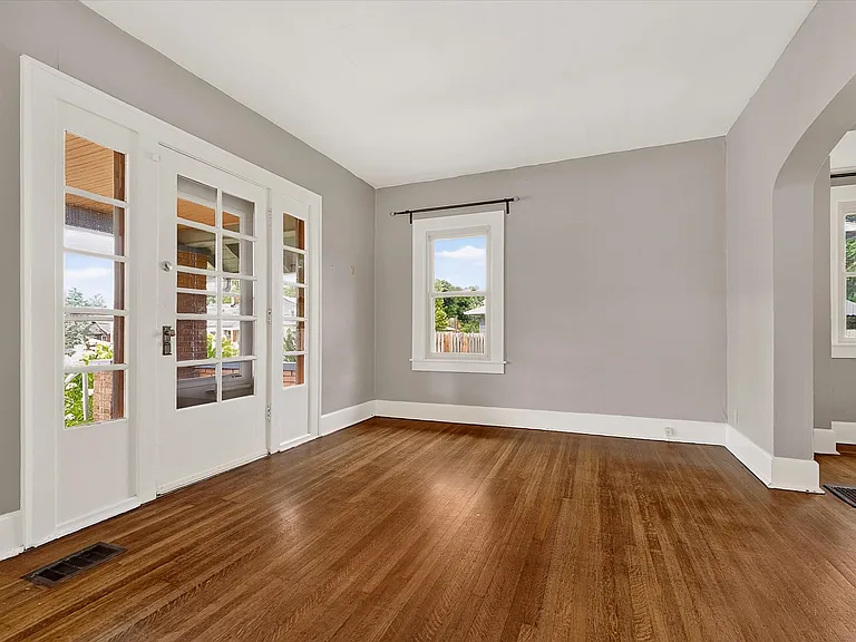 5025 E New York St — Photo 9