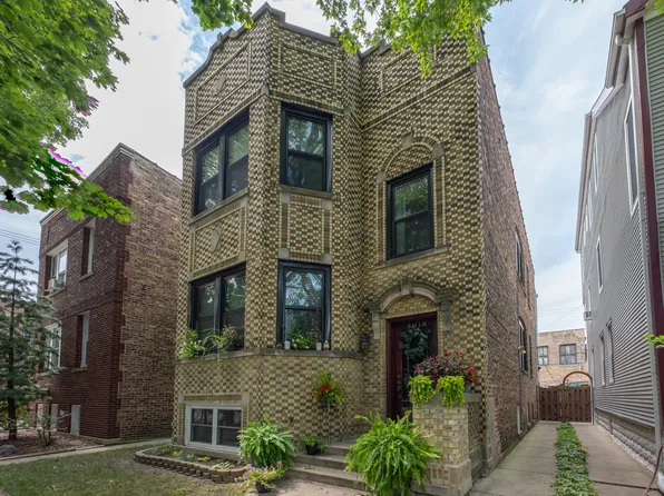 (undisclosed Address), Chicago, IL 60618