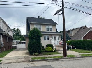 32 Howd Ave, Clifton, NJ 07011