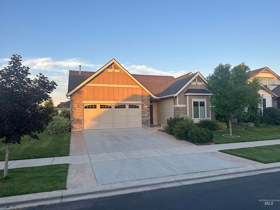 1st image of 1010 N Chastain Ln