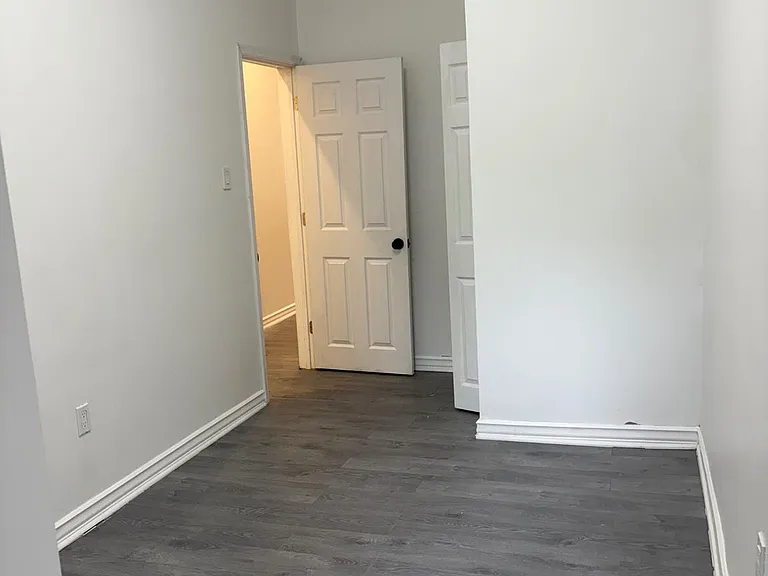 1733 W Erie Ave #1 — Photo 5