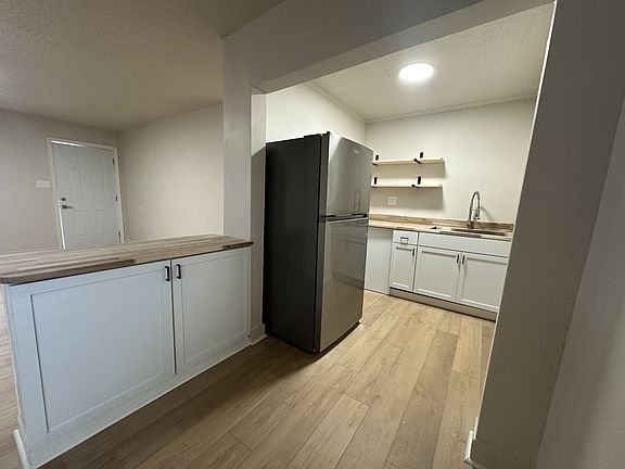 5th image of 5109 Jacksboro Pike #Pikeg7