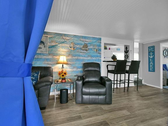 5th image of 13939 Custers Point Rd NE