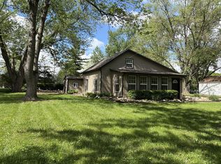 1896 Dyer Rd, Grove City, OH 43123