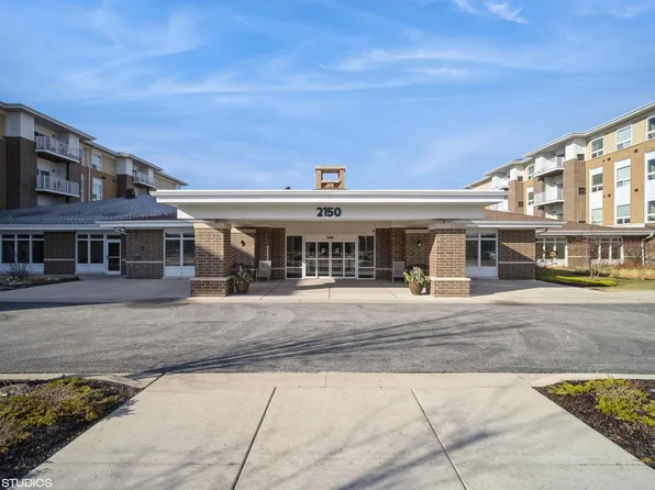 2150 Founders Dr #P106, Northbrook, IL 60062