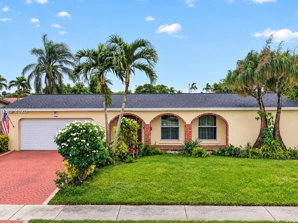 8480 NW 24th Ct, Sunrise, FL 33322