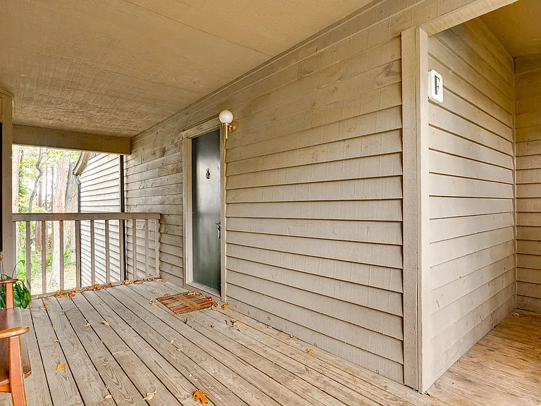 4158F Charlotte Hwy — Photo 2