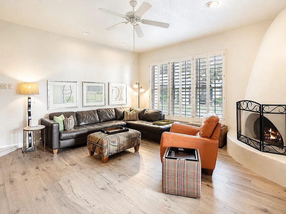 5200 S Lakeshore Dr #128