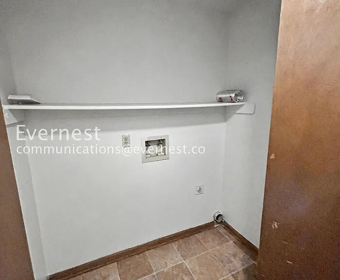 4930 Sprangler Dr — Photo 26