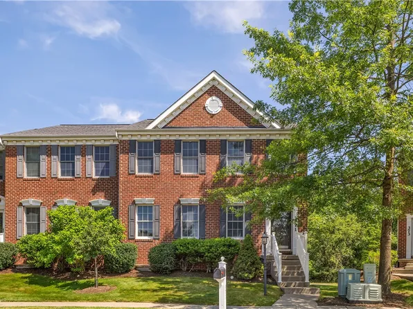 371 Marshall Heights Dr, Wexford, PA 15090