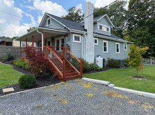 404 Mountain Ave, West Jefferson, NC 28694