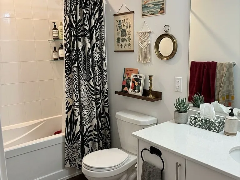 1000 Lackner Pl N #102 — Photo 8