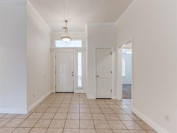 4th image of 4856 Bismarc Dr