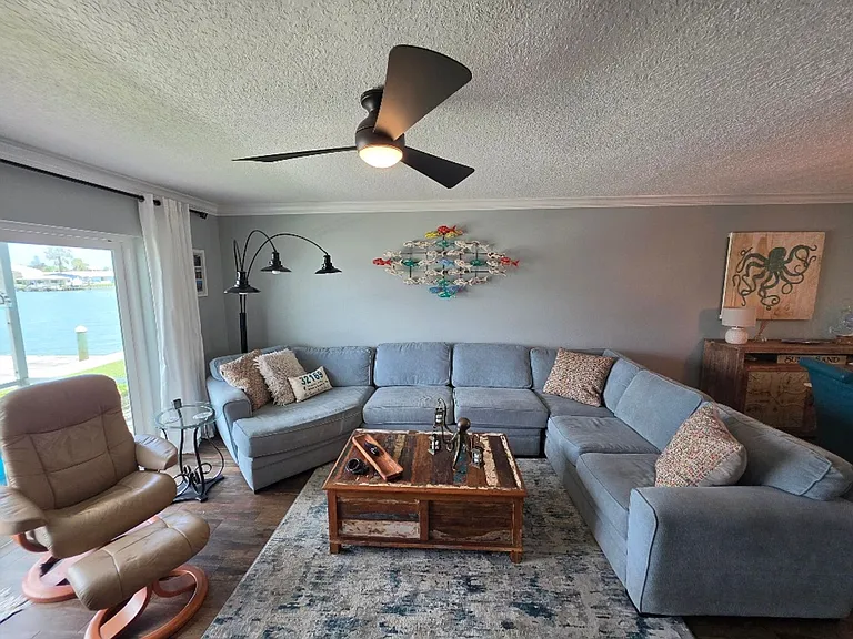 325 Causeway #A102 — Photo 9