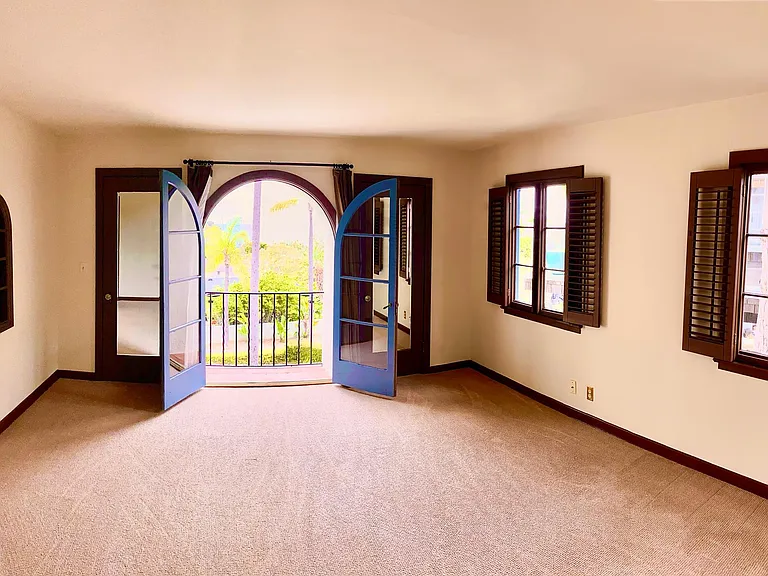370 High Dr — Photo 10