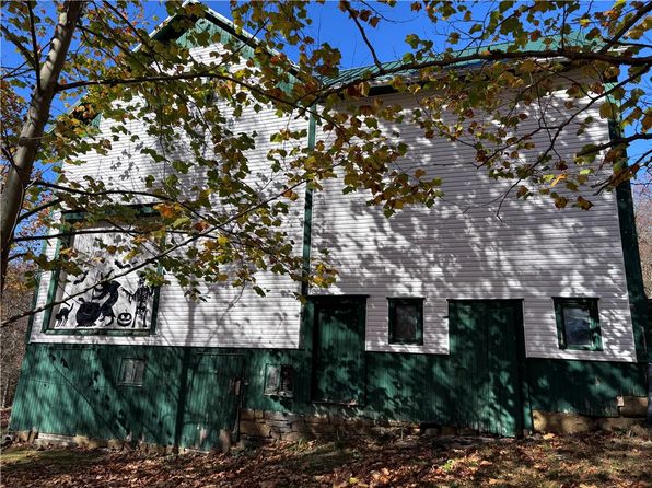 11 Vaneal Rd S, Washington, PA 15301
