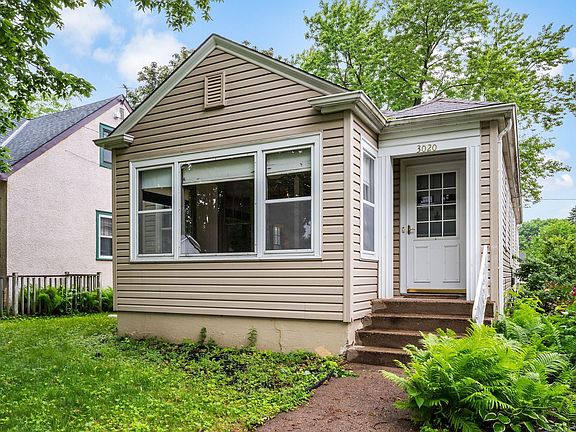 2nd image of 3020 Garfield St NE