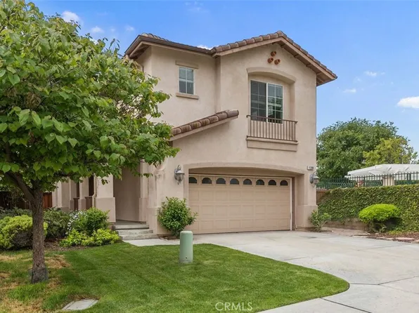 11398 Garden Point Ct, Riverside, CA 92505