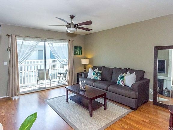 Living room (before crown molding and new energy efficient door)